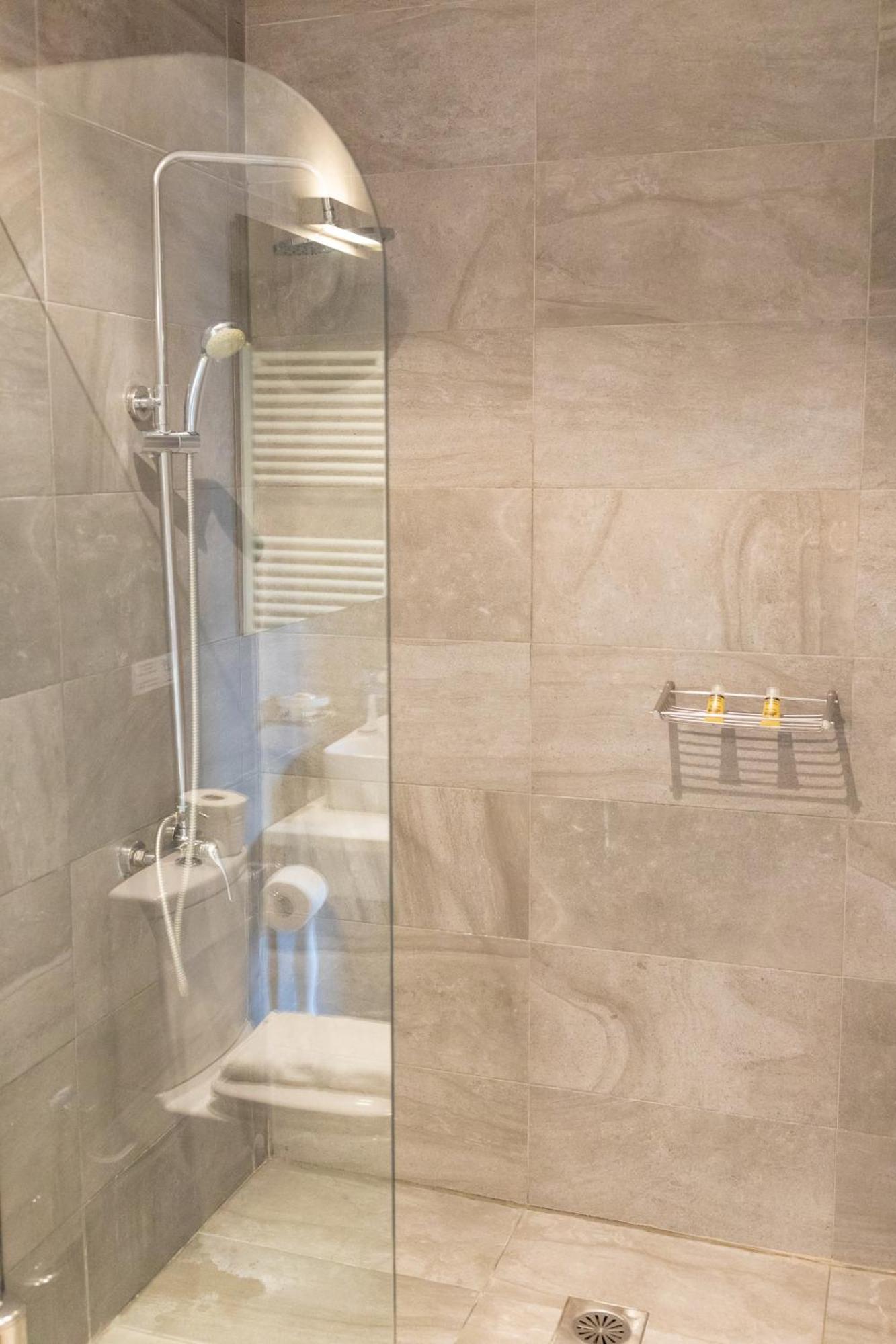 Ampoulos Rooms & Apartments Kedro Dış mekan fotoğraf