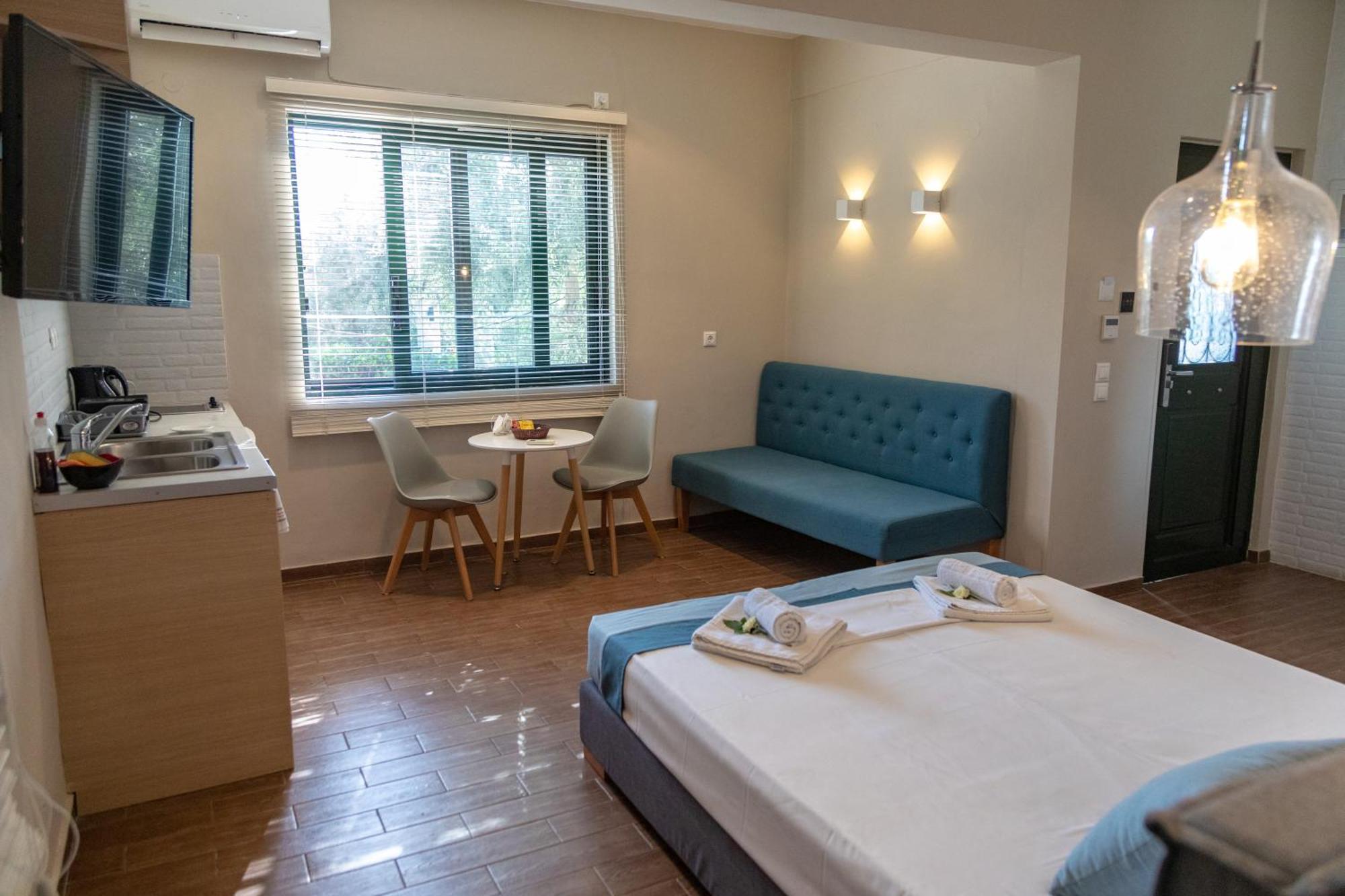 Ampoulos Rooms & Apartments Kedro Dış mekan fotoğraf