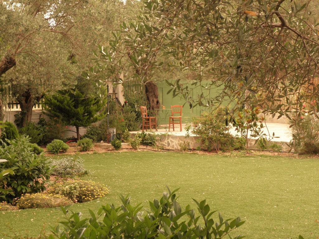 Ampoulos Rooms & Apartments Kedro Dış mekan fotoğraf