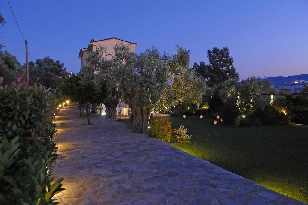Ampoulos Rooms & Apartments Kedro Dış mekan fotoğraf