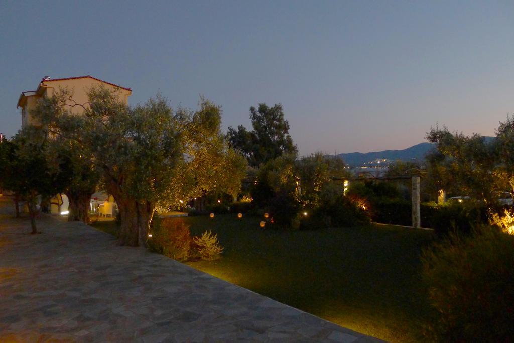Ampoulos Rooms & Apartments Kedro Dış mekan fotoğraf