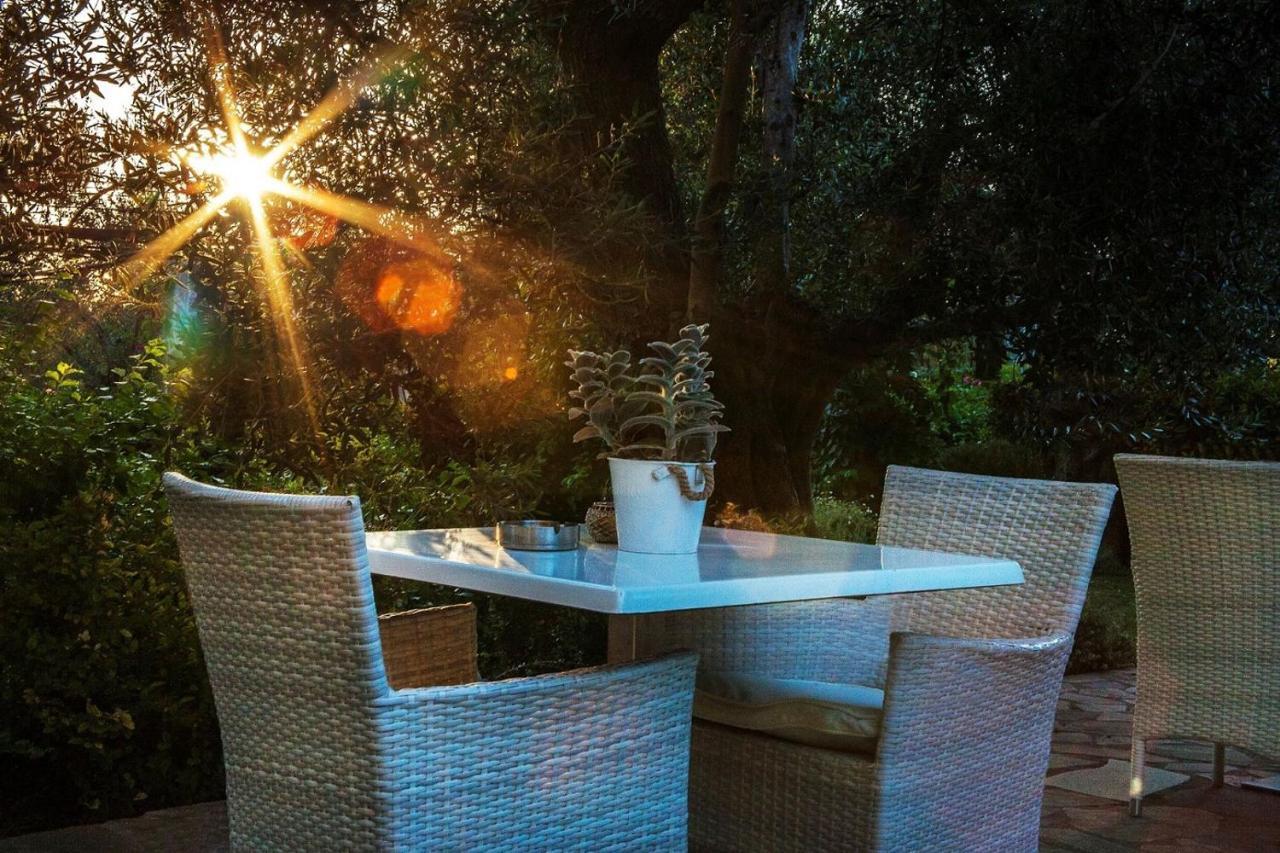 Ampoulos Rooms & Apartments Kedro Dış mekan fotoğraf